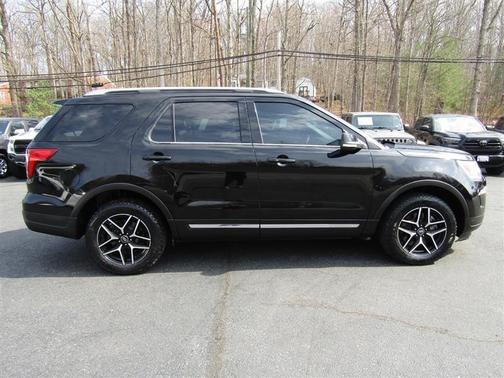 Shadow Black 2018 Ford Explorer XLT