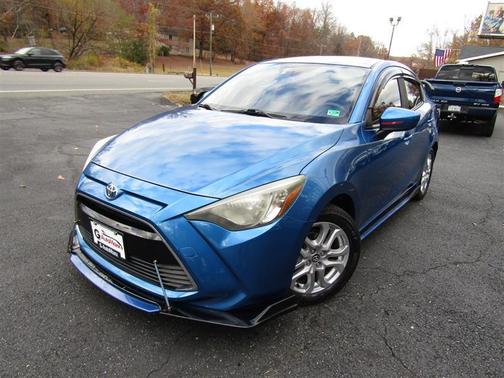 2017 Toyota Yaris iA Base