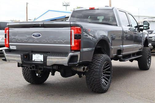 Carbonized Gray 2025 Ford F-350 Lariat