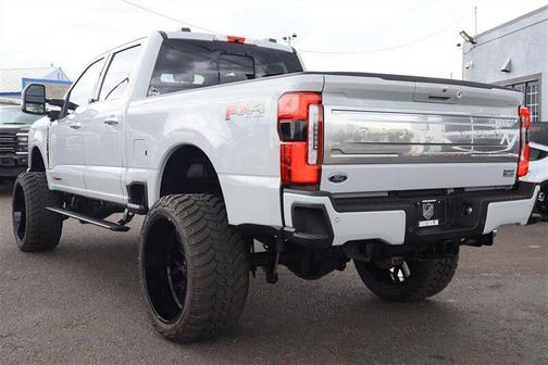 Avalanche 2025 Ford F-350 Platinum