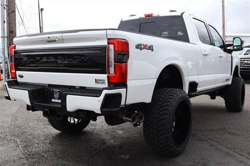 2025 Ford F-350 Platinum
