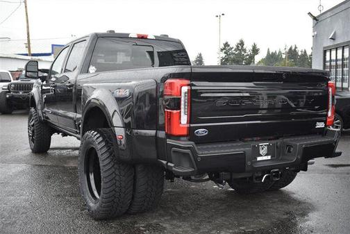 2025 Ford F-450 Platinum