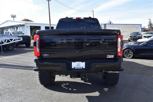 2025 Ford F-250 Platinum