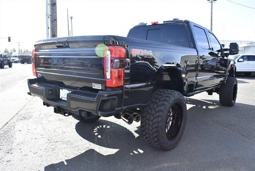 2025 Ford F-250 Platinum