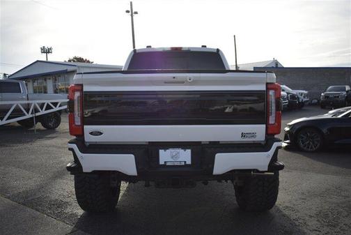 2025 Ford F-350 Platinum