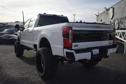 2025 Ford F-350 Platinum