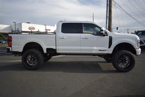 2025 Ford F-350 Platinum