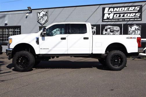 Oxford White 2017 Ford F-250 XLT