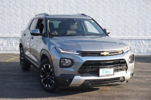 Sterling Gray Metallic 2023 Chevrolet Trailblazer LT