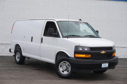 Summit White 2026 Chevrolet Express 2500 2500 Regular Wheelbase, WT, RWD