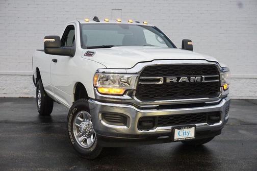 2024 RAM 2500 Tradesman Regular Cab 4x4 8' Box