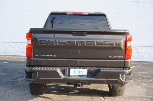 Oxford Brown Metallic 2021 Chevrolet Silverado 1500 Custom