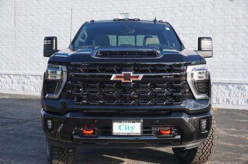 2025 Chevrolet Silverado 2500 4WD Crew Cab Standard Bed ZR2