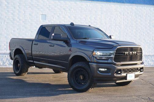 Granite Crystal Metallic Clearcoat 2020 RAM 2500 Laramie Crew Cab 4x4 6'4' Box