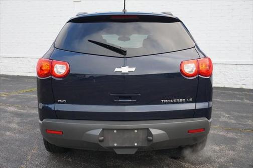 2011 Chevrolet Traverse LS