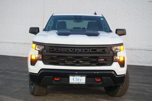 Summit White 2026 Chevrolet Silverado 1500 Custom Trail Boss