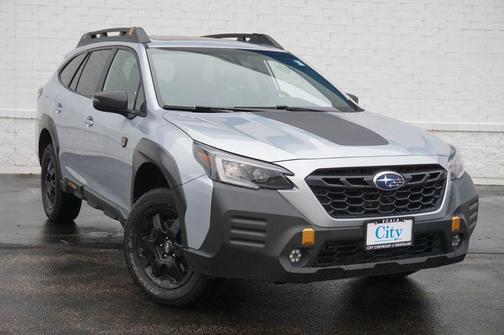 Ice Silver Metallic 2022 Subaru Outback Wilderness