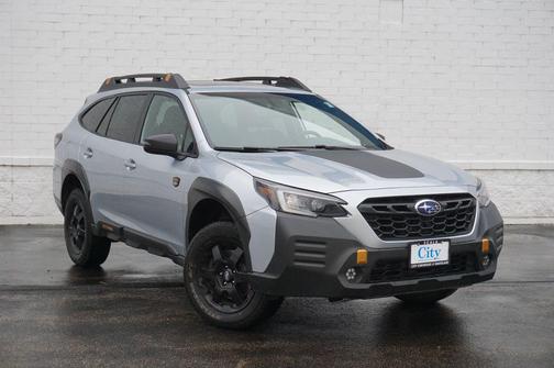 Ice Silver Metallic 2022 Subaru Outback Wilderness