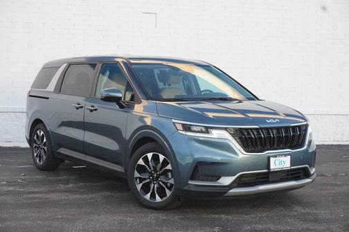 2024 Kia Carnival EX