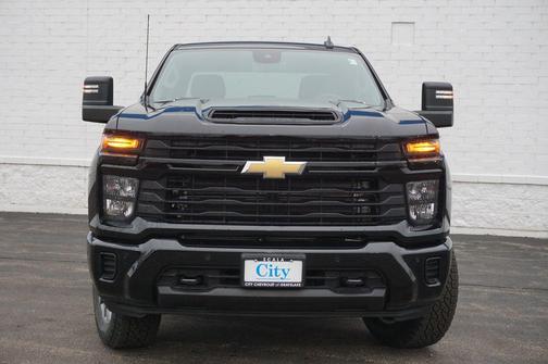 Black 2026 Chevrolet Silverado 2500 Custom