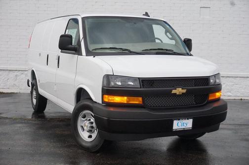2025 Chevrolet Express 2500 RWD 2500 Regular Wheelbase WT