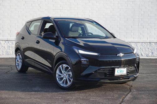 Mosaic Black Metallic 2027 Chevrolet Bolt LT FWD