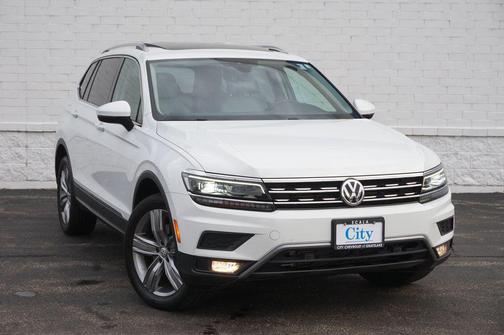 Pure White 2019 Volkswagen Tiguan 2.0T SEL