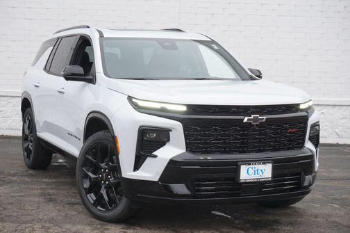 Polar White Tricoat 2026 Chevrolet Traverse RS