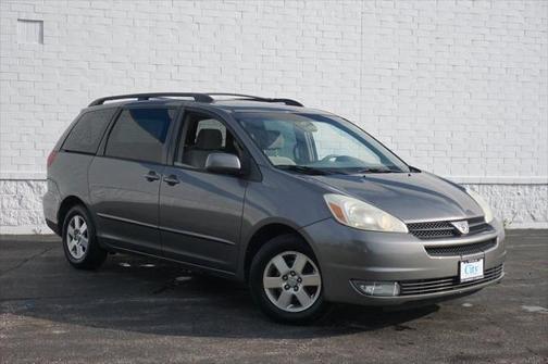 2004 Toyota Sienna XLE