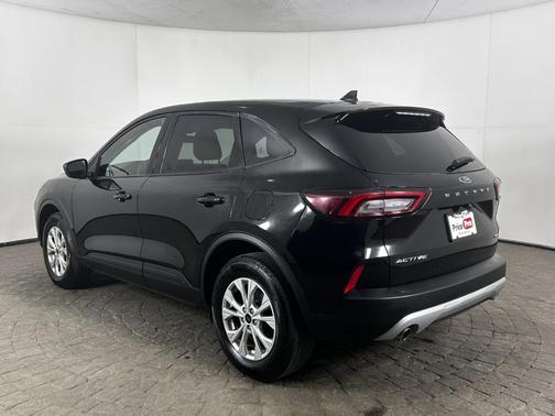 Agate Black Metallic 2025 Ford Escape Active