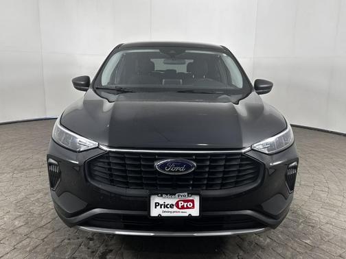 Agate Black Metallic 2025 Ford Escape Active