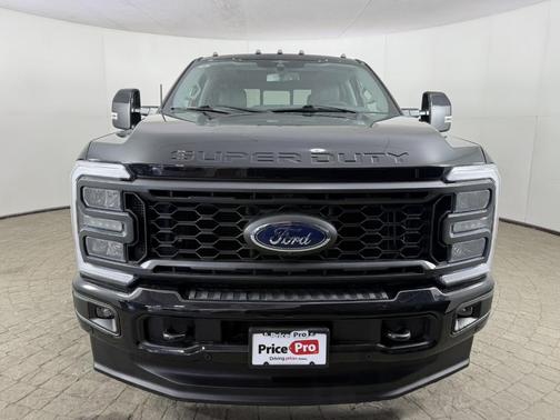 Black 2023 Ford F-250 Lariat