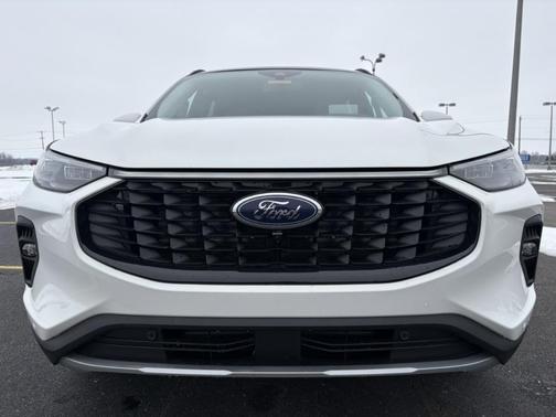 2026 Ford Escape Platinum