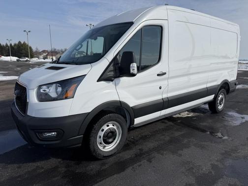 2026 Ford Transit-250 148 WB Medium Roof Cargo