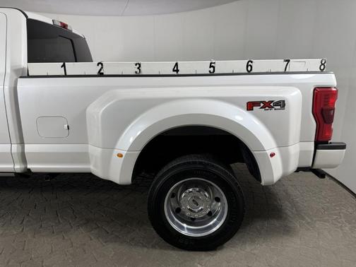 White Platinum Tri-Coat Metallic 2019 Ford F-450 LIMITED