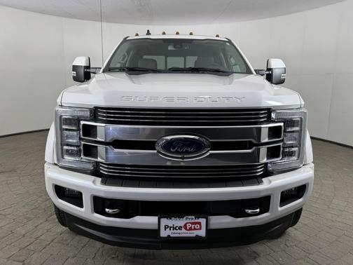 White Platinum Tri-Coat Metallic 2019 Ford F-450 LIMITED