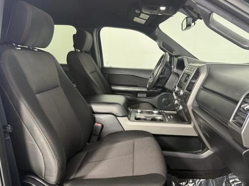 Black 2018 Ford Expedition XLT