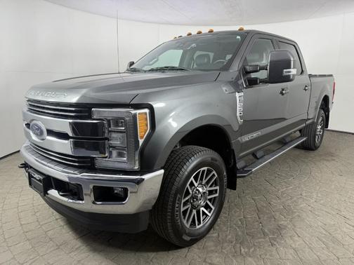 Magnetic Metallic 2017 Ford F-250 Lariat