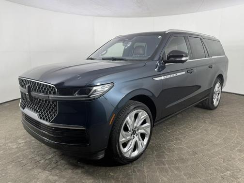 Blue 2025 Lincoln Navigator L Reserve