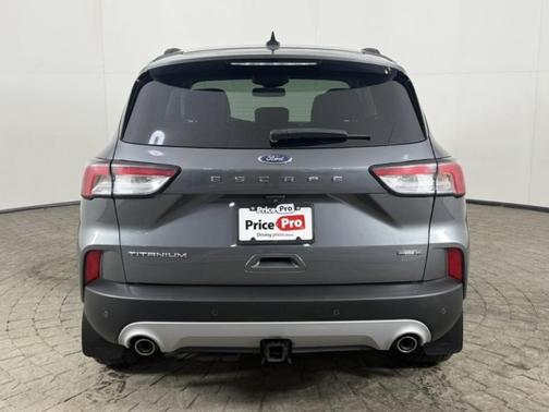 2022 Ford Escape Titanium Hybrid