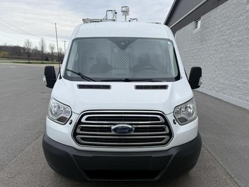 2018 Ford Transit-250 148 WB Medium Roof Cargo