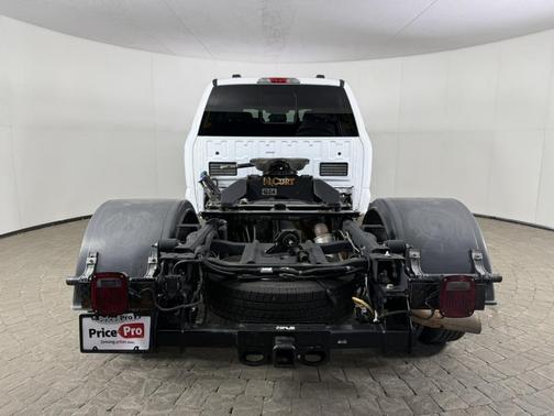 White 2023 Ford F-350 XL
