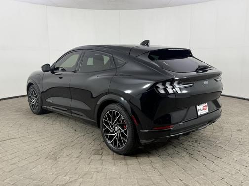 2022 Ford Mustang Mach-E GT