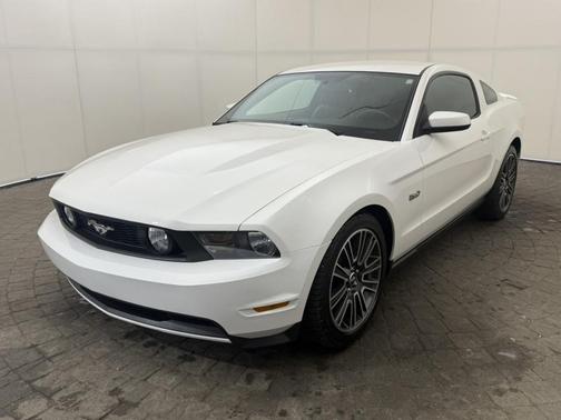 Performance White 2011 Ford Mustang GT Premium