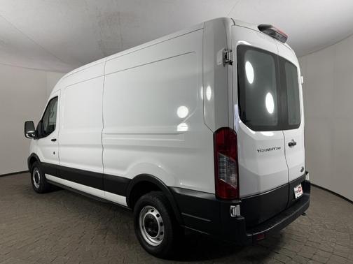 Oxford White 2021 Ford Transit-250 T-250 148 MED RF 9070 GVWR