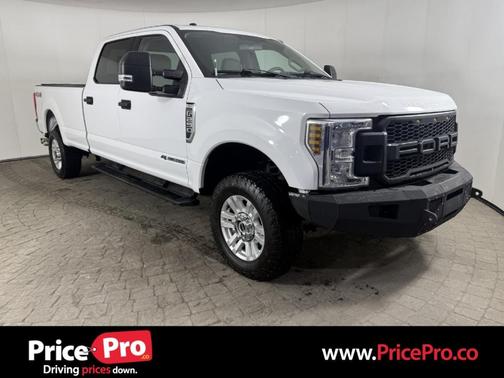 Oxford White 2019 Ford F-250 XLT