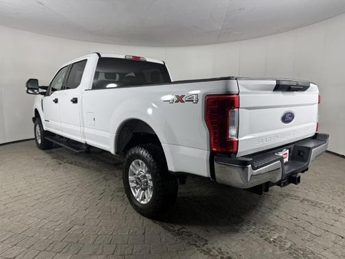 Oxford White 2019 Ford F-250 XLT