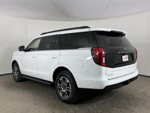 White 2025 Ford Expedition Active