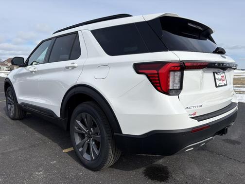 Star White 2026 Ford Explorer Active