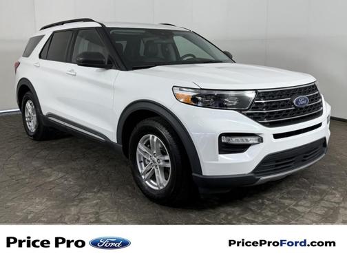 Star White 2021 Ford Explorer XLT